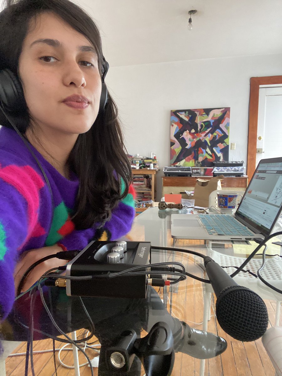 irmaruisenor's tweet photo. Ya está al aire #Magma en #ClubLava 💜 #np Dj Danifox - Xupetilson 💖🔥 Hoy tengo mix presentado por genios #DiscosSentimiento 💓 https://t.co/5mEIY7MfHN https://t.co/ptq8mzNvj4