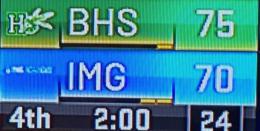 HSHoopMedia's tweet photo. Burton HS Hornets lead 75-70 over IMG Academy with 2mins left in the quarter finals of the High School national playoffs! With Hornet guard Jay Doyle leading his team with 22pts. And IMG’s star guard @KWatsonJr3 leading his team with 23pts 11rebs &amp; @WhiteHooperTy14 adding with 22 https://t.co/a7bvtDWmUr