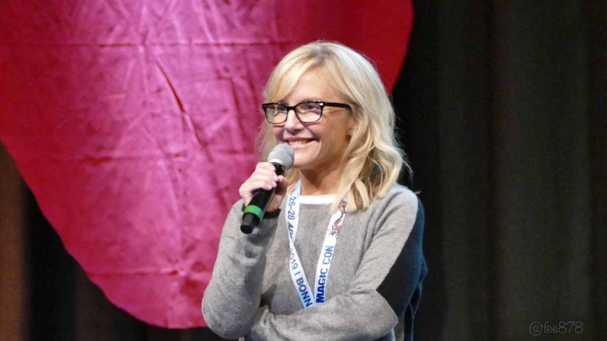 fee878's tweet photo. A very happy birthday to our most-loved doctor @RachaelEHarris 🎉😘
📷 #MagicCon2019 https://t.co/1cp6ZtqVFU