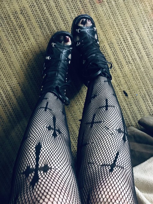 I have tons of shoes and boots but I must admit these are my favorite and super fucking comfy! #shoesaddict<a href="/tag/goth"class="tags"><span>#goth</span></a><a href="/tag/footworship"class="tags"><span>#footworship</span></a><a href="/tag/shoesaddict"class="tags"><span>#shoesaddict</span></a><a href="/tag/mistresslydiad"class="tags"><span>#mistresslydiad</span></a>