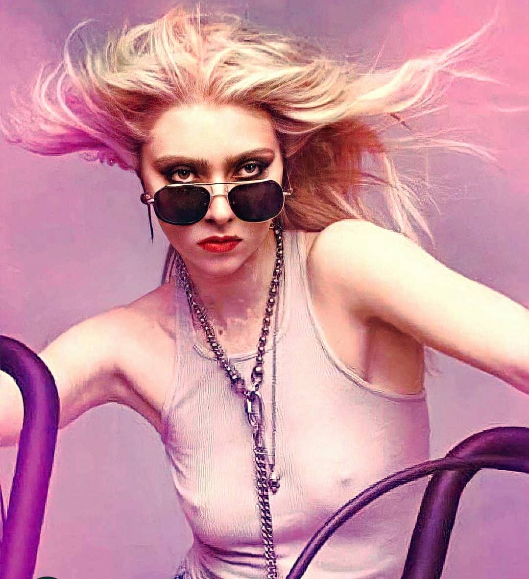 moreblack666's tweet photo. 1 month away from @TPROfficial's #deathbyrockandroll 
#taylormomsen #theprettyreckless #tpr4 https://t.co/xBZx2D8tTe