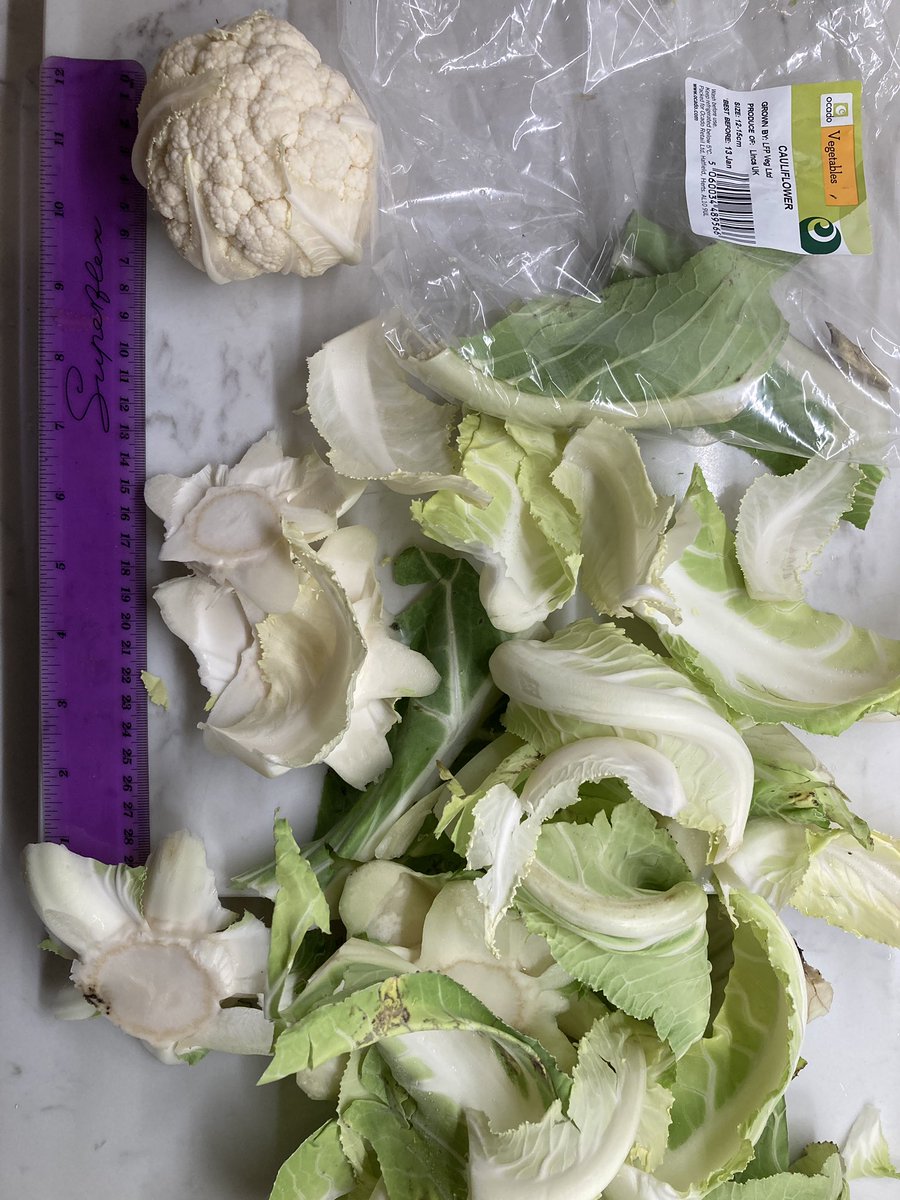 Steven_Ward's tweet photo. @Ocado Wow! Where’s my cauliflower? The label says 12-15cm, all I got was a lot of leaves, some of which are obviously edible, but still, the real size is 8cm at the most! @WixVix https://t.co/A4zvHA1AjG
