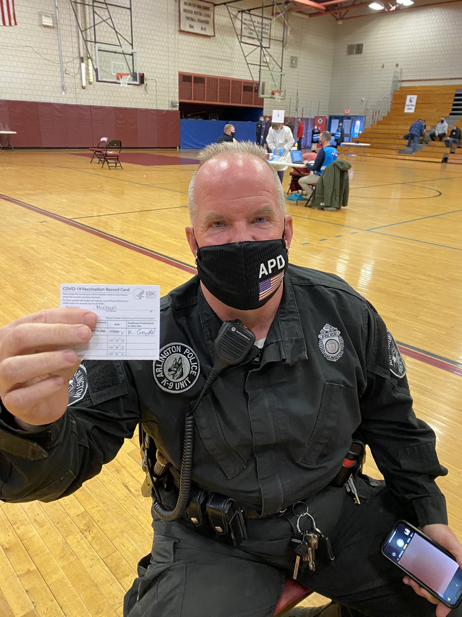 Chris_Bongiorno's tweet photo. Thankful to be a member of the @arlingtonmagov team providing COVID-19 vaccine to #FirstResponders this week for #arlingtonma @Belmont_Ma @TownOfLexMA @watertowngov We are looking forward to continuing to vaccinate through each phase of vaccine distribution plan. @moderna_tx https://t.co/QQwIs1lEaR