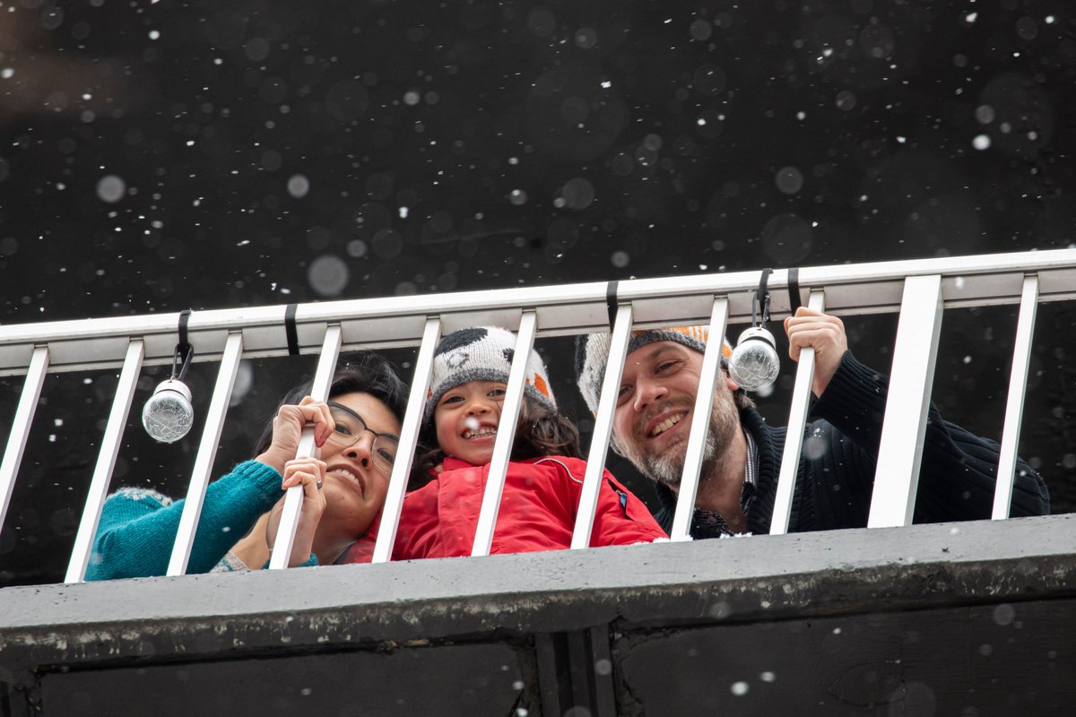 Glenbow's tweet image. Here's the latest installment of #GlenbowFromHome!
The final few weeks of @Neil_Zee's Porchraits exhibition ended with all of us enduring another lockdown, so we wanted to make sure that everyone had a chance to experience the show with this virtual tour.
glenbow.org/events/virtual…