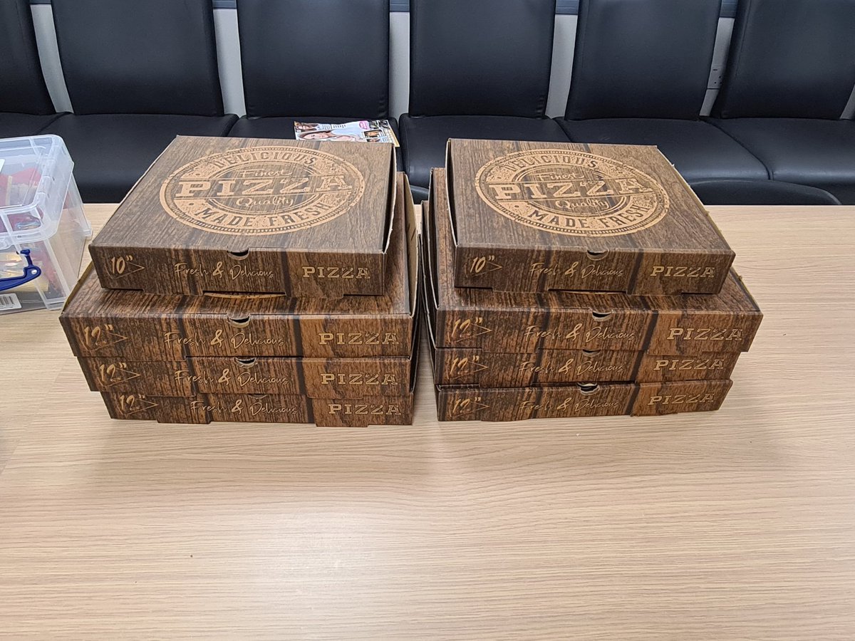 So this evening we had a delivery of pizzas from an unknown source to critical care at <a href="/UHNM_NHS/">UHNM NHS Trust 🏥</a> . After some investigation we found out that a group of sixth form students had clubbed together to get them for us. Honestly lost for words at the kindness 💗 thank you