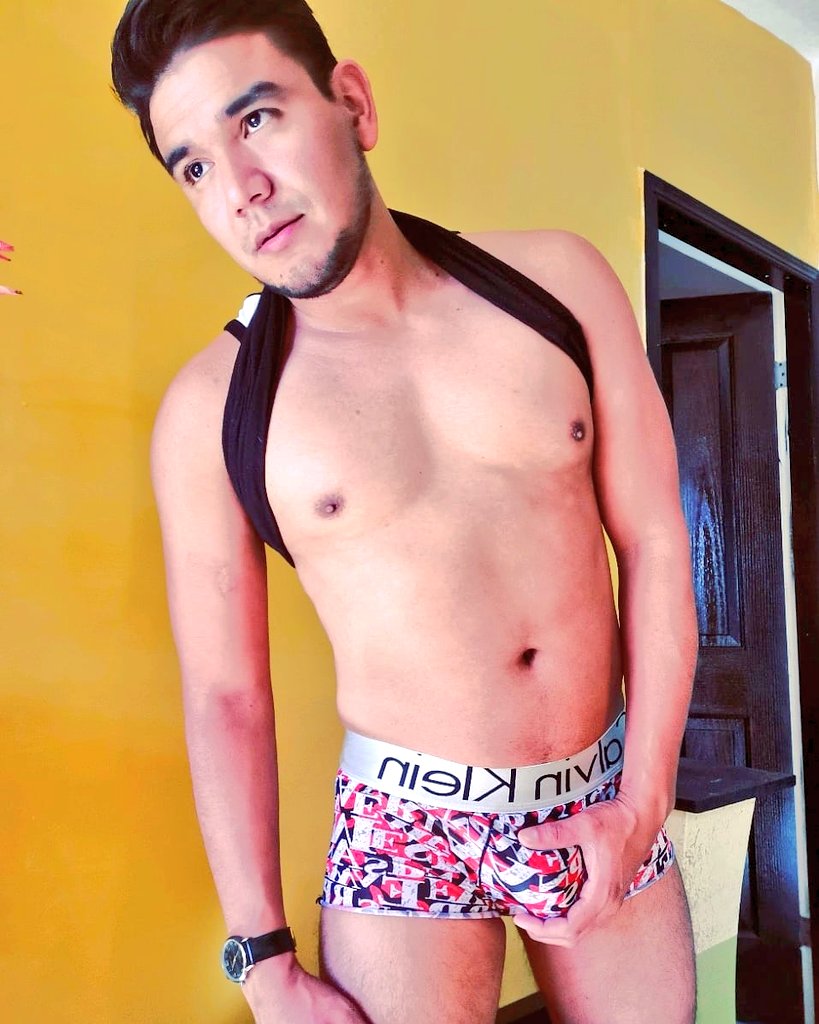elnavatijuana's tweet photo. Quieres acompañarme en algún vídeo??   Tienes de 18-35 años complexión delgado o definido y atrevido manda mensaje privado fotos y datos ,yo te contacto !!! #porngay #pornogay #tijuanagay #pornocaserogay #pornogayxxx #gaytwins  #gay #gaytijuana  #gayxxx https://t.co/E7WA79Lns1