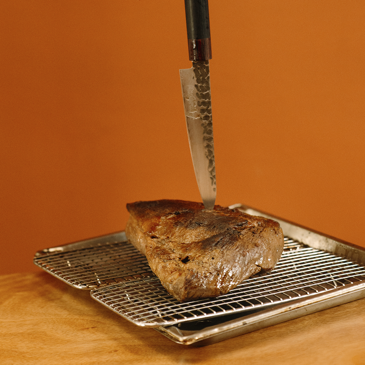 La picaña ahumada sigue disponible esta semana en nuestro menú para llevar de Jueves a domingo, mándanos mensaje al ☎️ 221 592 4145