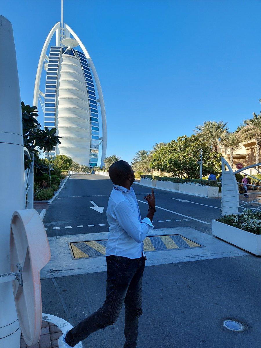 Martialunares's tweet image. Visite du Burj al arab  Hôtel "tour des Arabes" l'un des hôtels les plus luxueux au monde et l'une des icônes les plus représentatives du skyline de Dubai. 

#SLTP 
#lélephant2zoétéle 
#KmermixsGroup