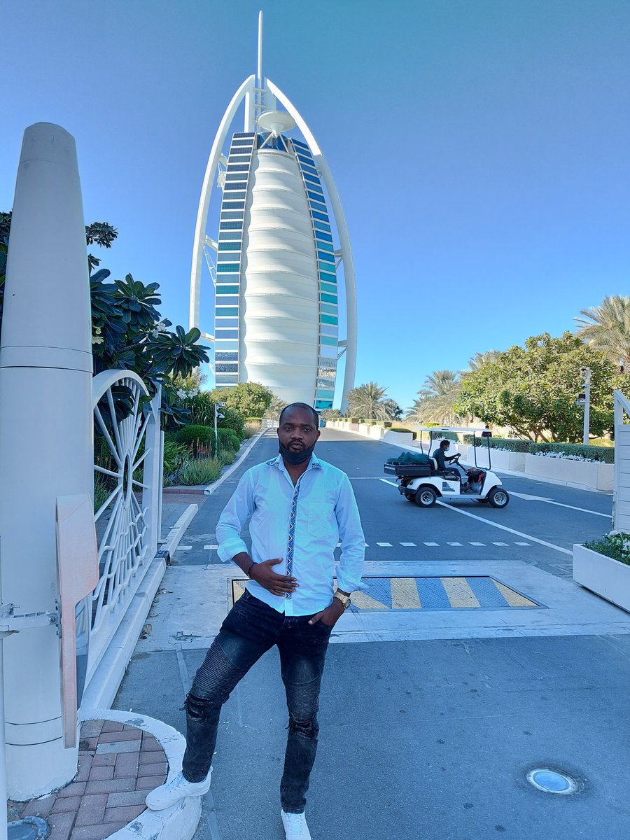Martialunares's tweet image. Visite du Burj al arab  Hôtel "tour des Arabes" l'un des hôtels les plus luxueux au monde et l'une des icônes les plus représentatives du skyline de Dubai. 

#SLTP 
#lélephant2zoétéle 
#KmermixsGroup