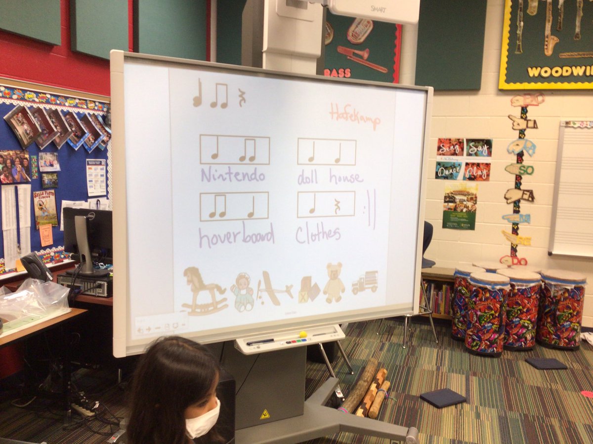 PHEMusicMakers's tweet photo. @CastlemanCreek First graders compose a rhythmic phrase and perform steady beat in ABA form. @MrsHaferkampCCE #CCEpride #music1 https://t.co/LPUBMLOQXG