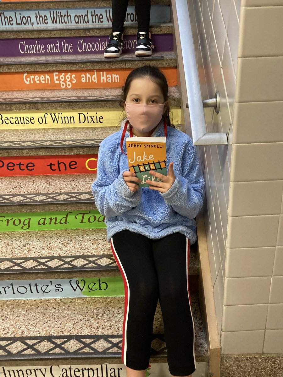 Can’t wait to see these students in our PARP video. So proud of the Expressing Music Through Movement club! @MusicWithMissC <a href="/SmykowskiMusic/">Irene Smykowski (shik)</a> <a href="/SEM_Dalers/">SEM Dalers</a>