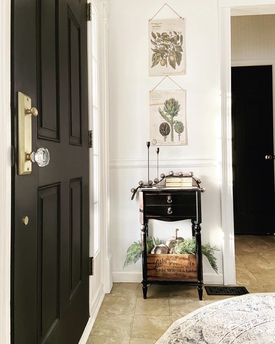 Black Interior Doors, the BEST Matte Black Paint to use • Snazzy Little Things buff.ly/3bxOgkJ