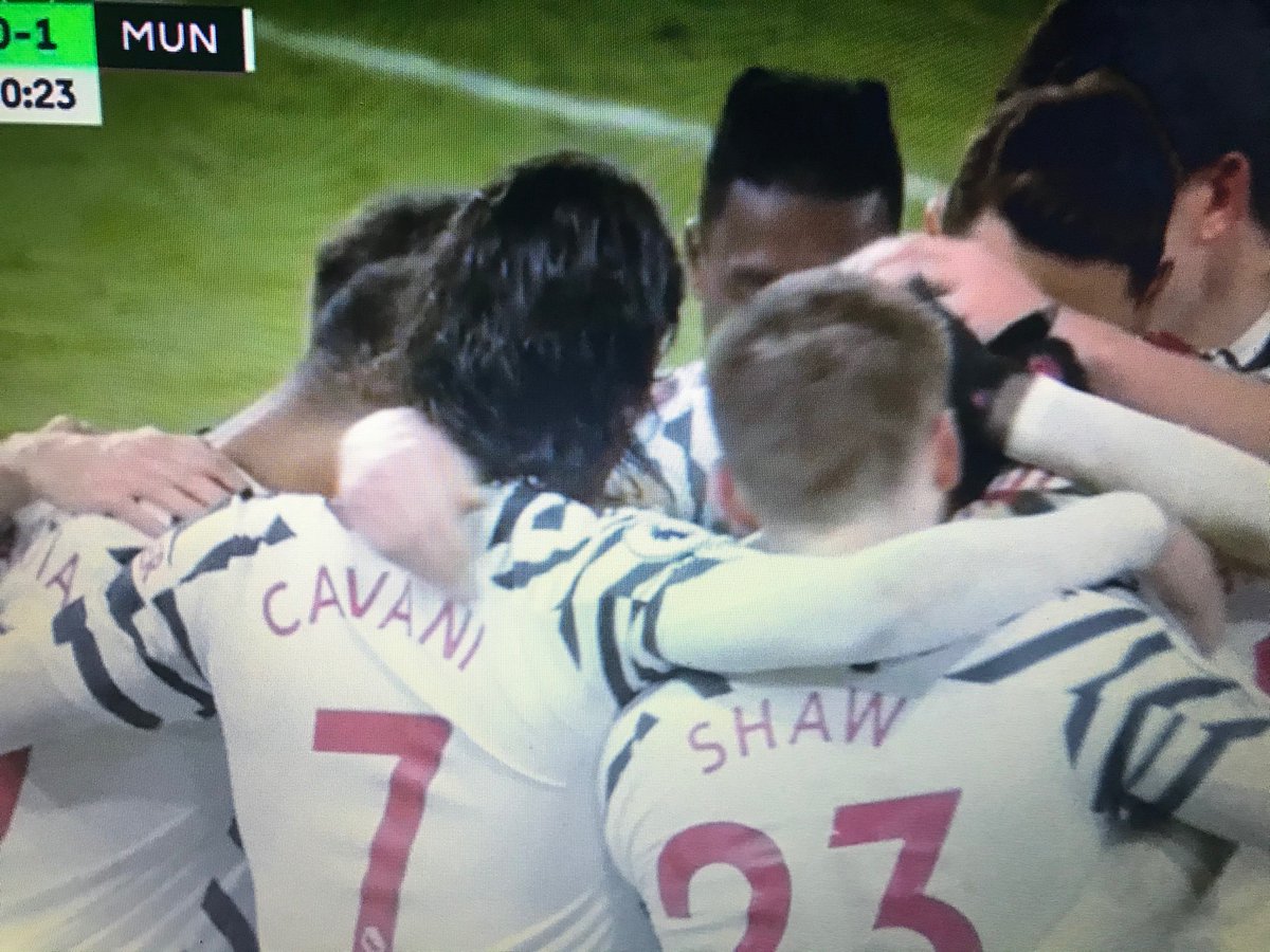 Dux87's tweet photo. Damn Pogba with the volley! Pogba balls out in the zebra kit #IssaGoal https://t.co/SF9rKS6X19
