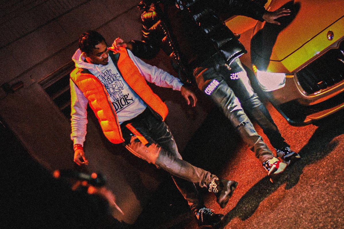 PapisLens's tweet image. Buss a move rq 🕺🏽
•
•
•
#PapisLens #PA #BussAMove #VideoShoot #MusicVideo #Gang #1OfAKind #Photography #Dance #Dancing #VideoShootVibes #Music #Artist #CybForever #Cyb #JussyJuss