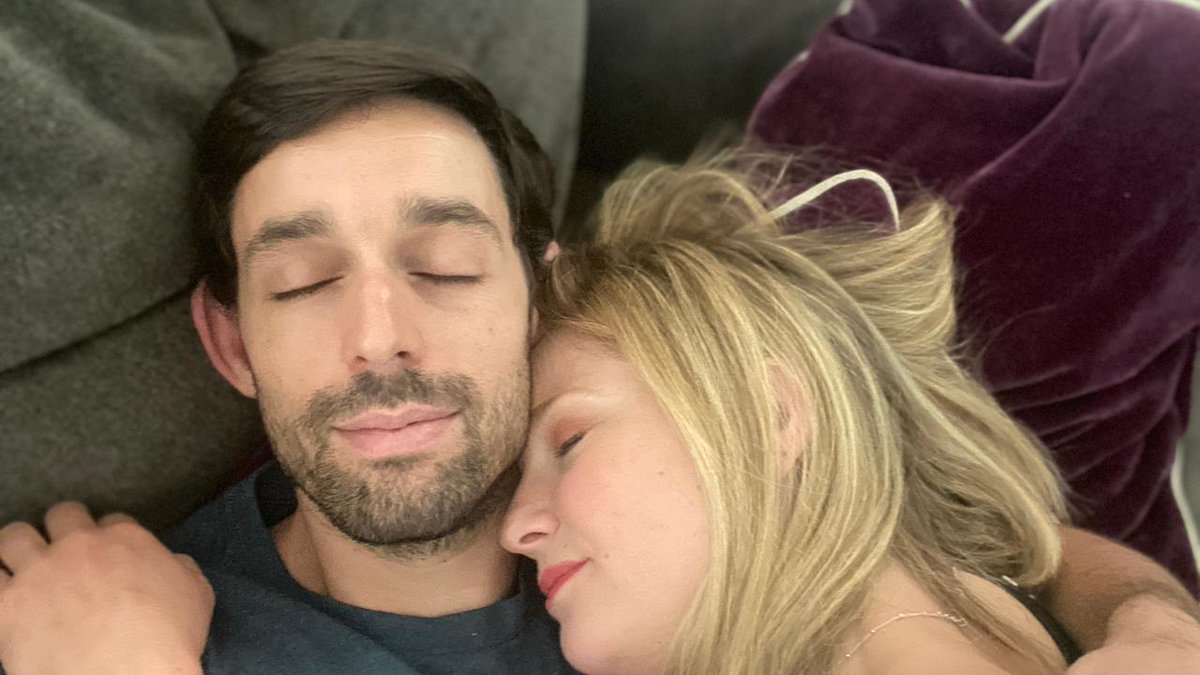thebyobpodcast's tweet photo. Sleep plays a huge role in how we feel and function each day. There are a hundred ways to boost your energy levels but nothing compares to getting enough #sleep. 🌜✨
Learn from this episode: https://t.co/l1Emn8iLeG
#innerclock #rest #beyourownboss https://t.co/ZJkQQxm9I5