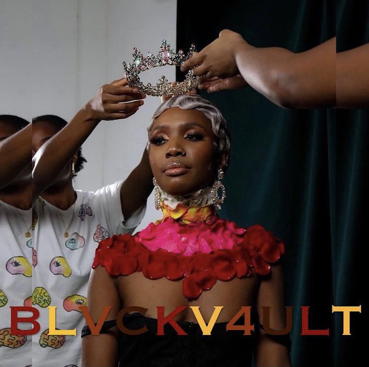 raexabb's tweet photo. I run an online mag on Instagram where I interview and share the work of black creatives in order to celebrate, empower, and inspire. If you or anyone you know might like to feature, hmu! It costs £0 to show support❤️ https://t.co/iOoL3kOFoo https://t.co/3k5GNTeiV1