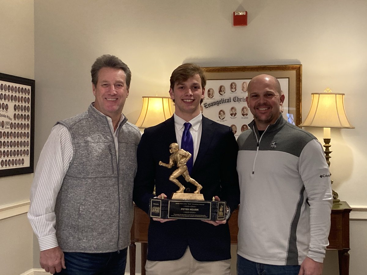 MemphisFCA901's tweet photo. Congrats to our 2020 John ‘Bull’ Bramlett Award winner and finalists. 

Winner: Peter Nearn @ECSAthletics 
Finalists: 
Harrison Wilkes @YouAreHouston 
Jaden Malone @CHSDragons 
Garrett Leath @RossvilleAcad 
Luke Moore -not pictured @Favathletics https://t.co/z9r4ylcPtY
