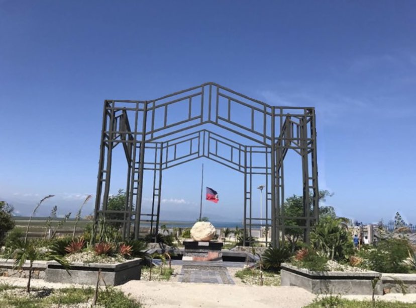 kenankehaiti's tweet photo. More than 220,000 Haitians lost their life in Haiti, eleven years ago today in a devastating earthquake. We are working hard to offer aid to those who are still feeling the effects of this catastrophic event. we can still say #IsntHaitiBeautiful 🇭🇹❤️🇺🇸#BridgeBuilders #haiti https://t.co/NUPYVA4P8T