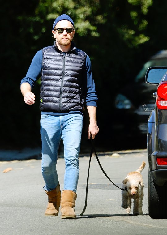 pedro pascal and ewan mcgregor as each other, a thread