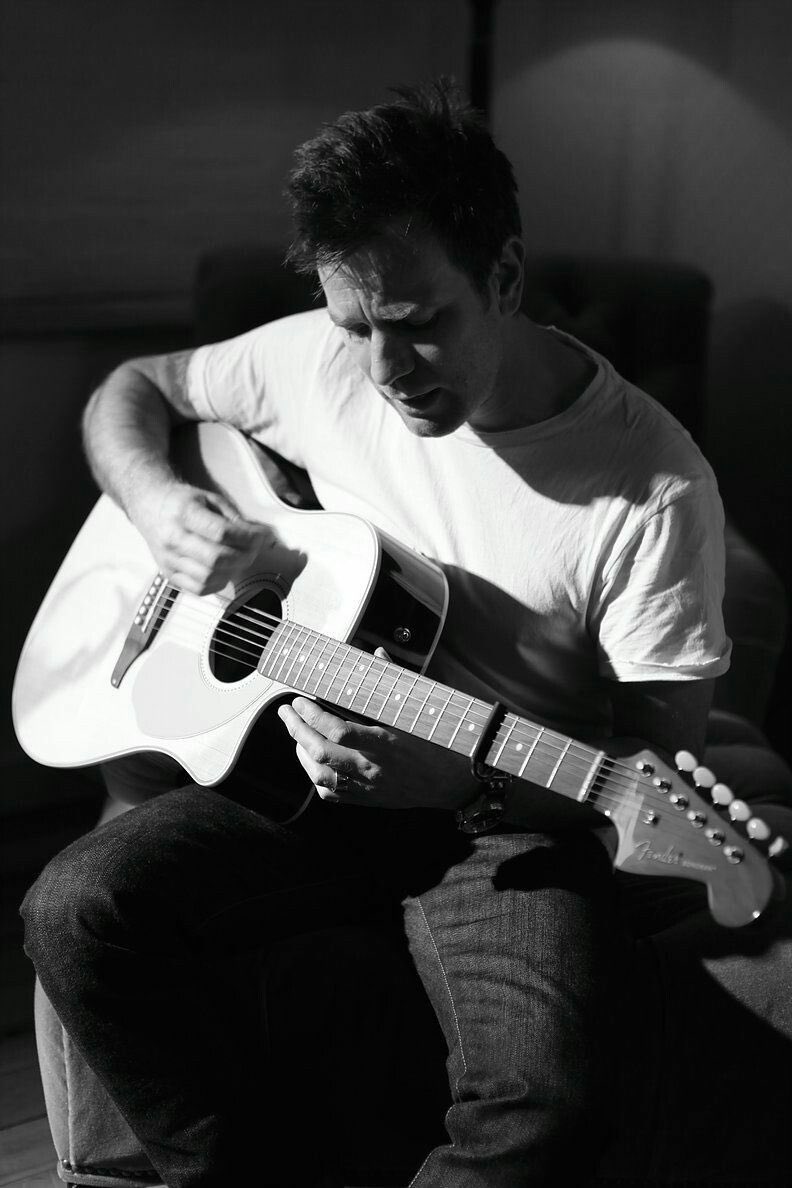 pedro pascal and ewan mcgregor as each other, a thread