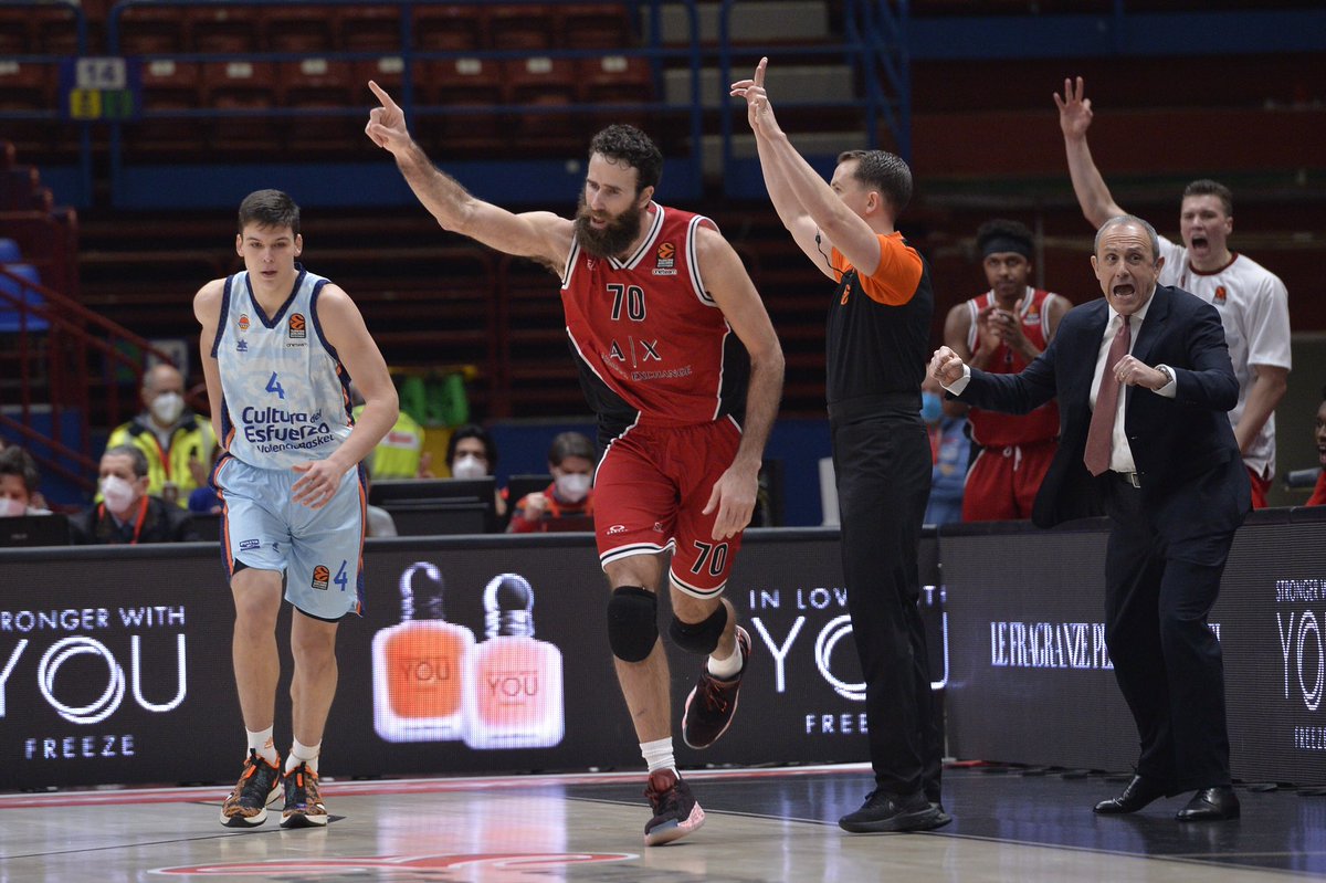 OlimpiaMI1936's tweet photo. Mission accomplished: Olimpia defeated Valencia 95-80 in Datome’s career night ⚪️🔴➡️ https://t.co/izcfl0aFcj
📊Datome 27, Delaney 17, LeDay 15, Punter 14, Hines 6, Roll 5, Moraschini 4, Rodriguez 3, Brooks e Tarczewski 2
#insieme #EuroLeague #AXMVBC #ForzaOlimpia
@EuroLeague https://t.co/sel9M24AVZ