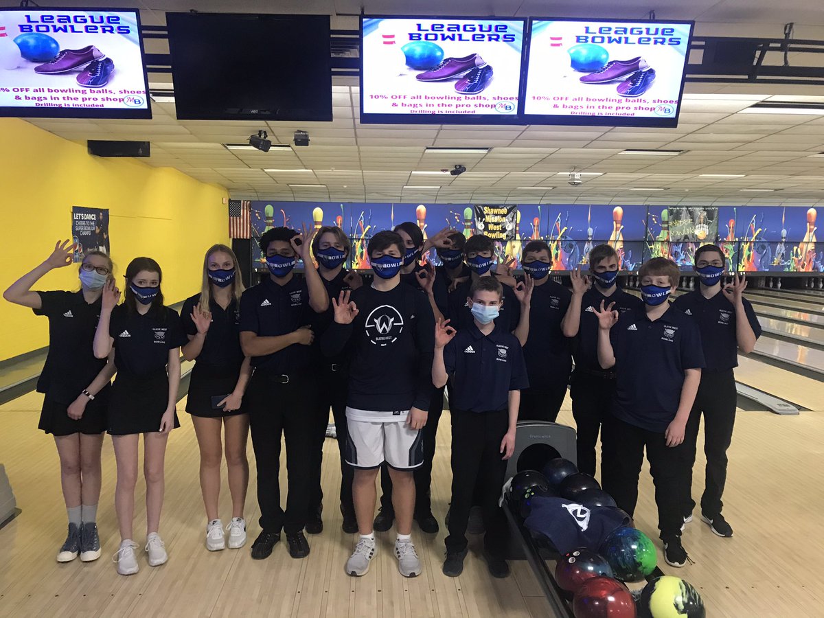 OWOwlBowl's tweet photo. What an awesome first meet of the season @Mission_Bowl ! Boys Varsity takes 1st against against a good Shawnee Mission East and Gardener Squad! @ADButlerOW @OlatheWestOwls @OWNovacekOWLS https://t.co/5TBEQT4F9k