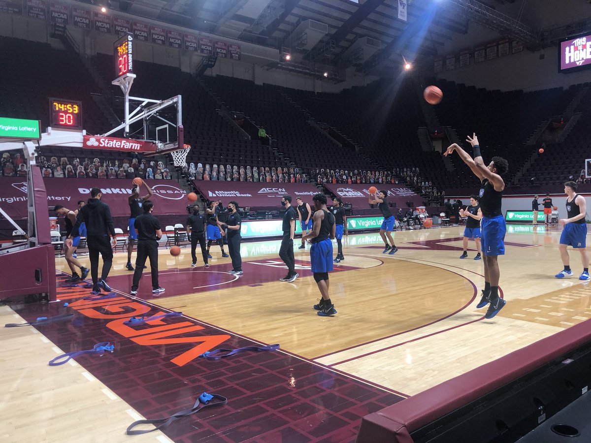 dukepbp's tweet photo. On the floor in Blacksburg - @DukeMBB looking to open ACC play with 4 straight wins for a second consecutive season.  Our coverage gets underway at the top of the hour with the @ReedsJewelers Tip-Off Show ahead of a 7 pm start against the Hokies!

#GoDuke https://t.co/yEj7qq6tuT
