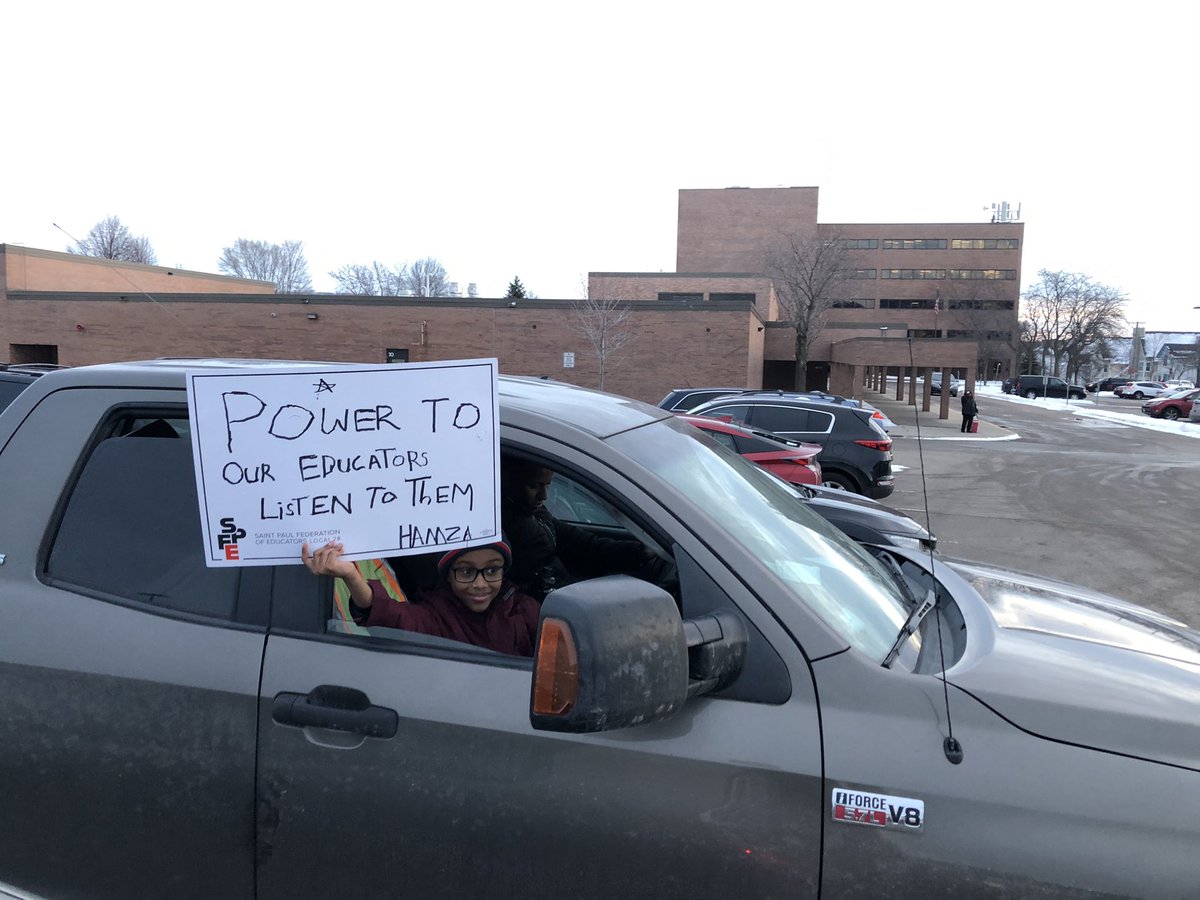 unionadvocate's tweet image. Educators in Saint Paul are about to begin a car rally in the school district office parking lot. @SPFE28 members, parents and health care workers will call on @SPPS_News to hold off on plans to reopen buildings until staff who work with students can access COVID vaccines