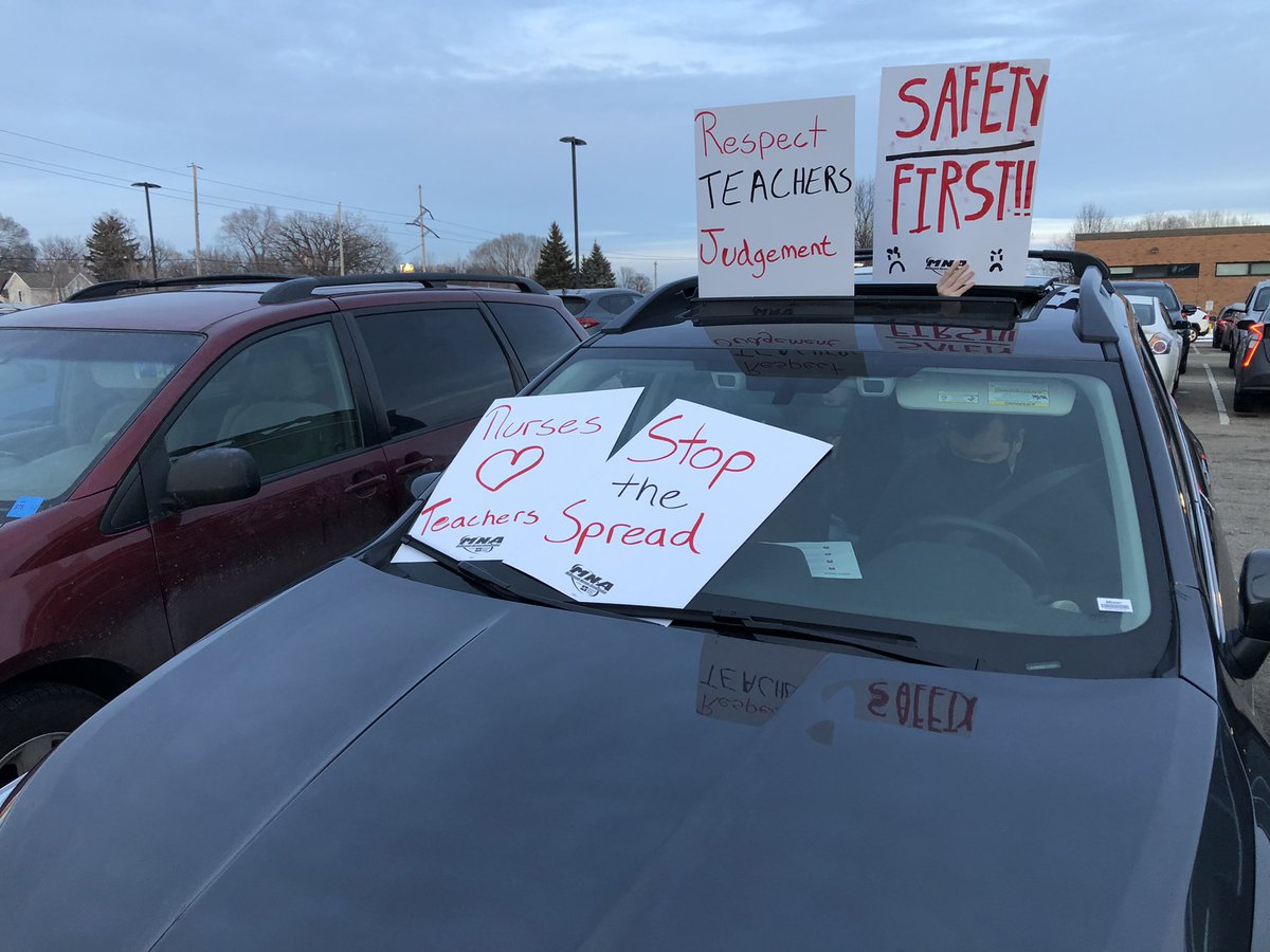 unionadvocate's tweet image. Educators in Saint Paul are about to begin a car rally in the school district office parking lot. @SPFE28 members, parents and health care workers will call on @SPPS_News to hold off on plans to reopen buildings until staff who work with students can access COVID vaccines