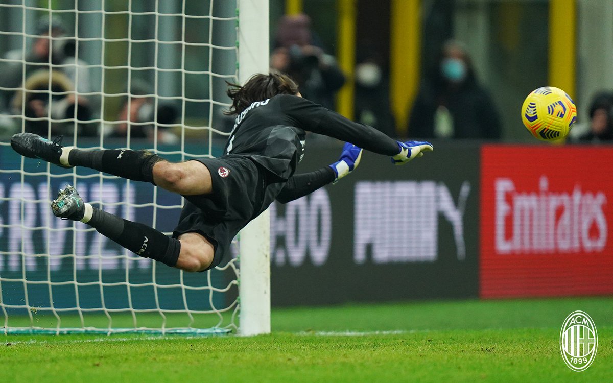 acmilan's tweet image. ✈️ Flyin' Tata ✈️
#MilanTorino #CoppaItalia #SempreMilan