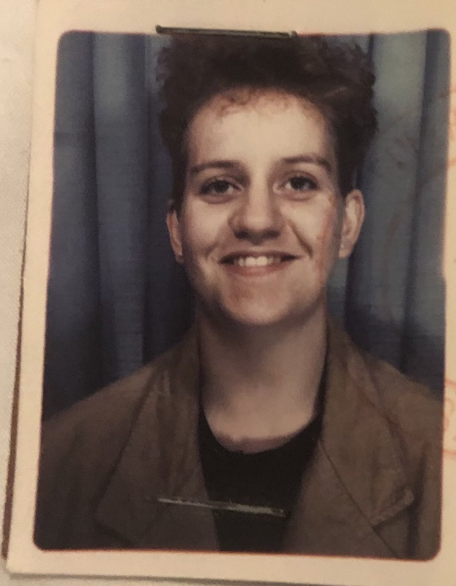 ellen loudon tweet media