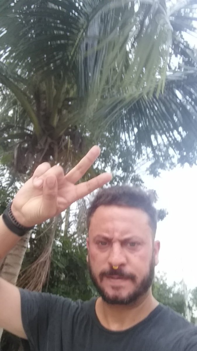 srrobatero's tweet photo. Sacando el coraje #SpartacusLab #EsPorTacos @SpartacusLab https://t.co/SJiUQqDNEr