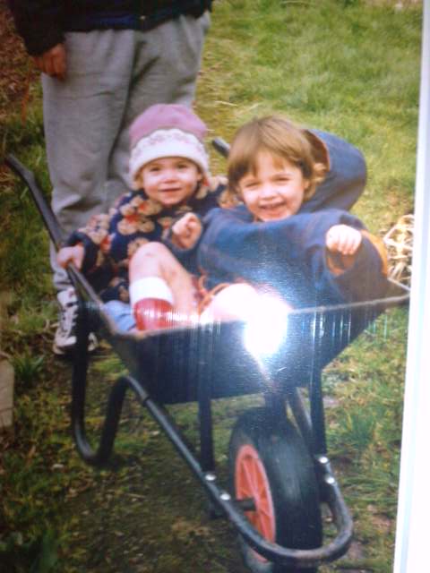 marniehere's tweet photo. Sister &amp; best friend over 200 miles away 💔 - no username because she doesn't have twitter 😅 https://t.co/F1UNGDIfsG