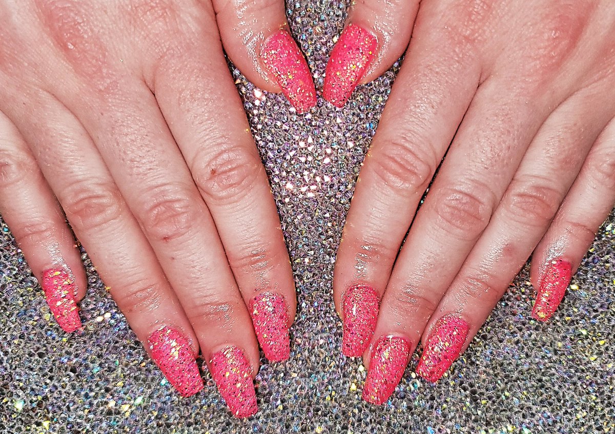 All That Glitters tweet media