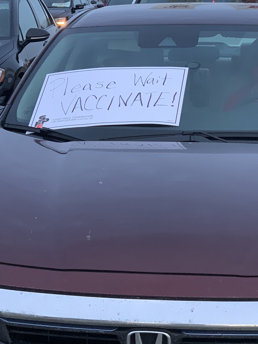 DeevonRahming's tweet image. Dozens of @SPPS_News teachers and staff along with leaders from  @EducationMN are rallying and urging state and district leaders to hold off on plans to resume in person learning come Feb. 1st. Hear from those on both sides of the argument tonight, on @kare11 News at 10.