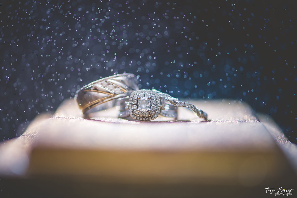 ckweddingpros's tweet photo. Um....is this stunning or is this stunning?  Gorgeous work Tanya Sinnett Photography, we're ready for our closeup!

https://t.co/vba68CpqP9

#ckont #chathamkent #chathamkentwedding #weddingphotographer #ckweddings #ckweddingpros #weddingphotography #marrymeinck https://t.co/ieq0L31sb5