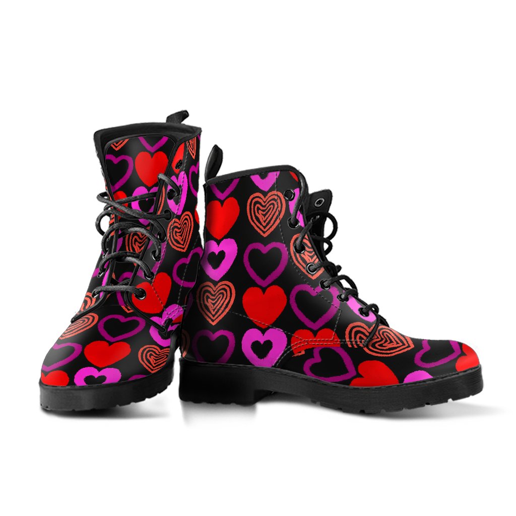 rkdrawing's tweet photo. I'm feeling a little generous, so here you go y'all: 10off is the code for $10 off boots, and get10 is the code for 10% off your order!

https://t.co/WeDG7URL9e https://t.co/nzIaaRvMDE