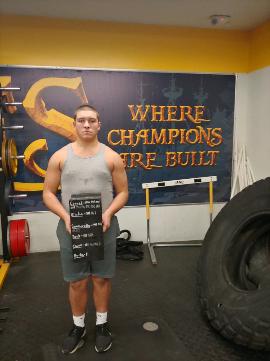BRFootball_'s tweet photo. S/O to Sophomore offensive lineman Caison Conrad Demassimo on winning our “Lineman Block” this past season. Caison had 44 pancakes 💪🏻🏴☠️ @Caison58 #RiverFootball https://t.co/2oUAhNVPh1
