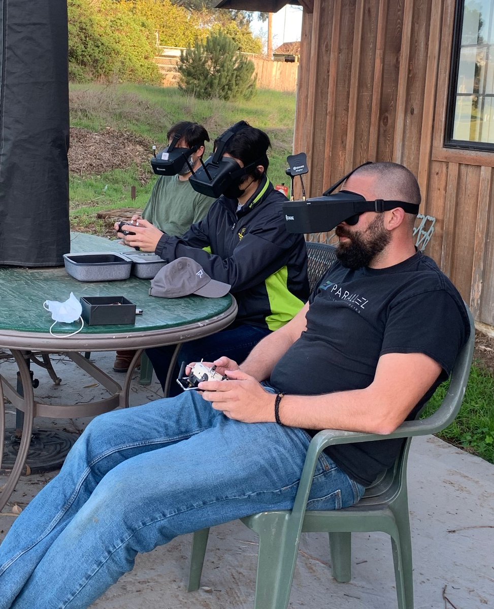ParallelFlight's tweet photo. Some coworkers take coffee breaks... Ours take fly breaks. A quick respite from building groundbreaking new #technology while also honing their #drone #flight skills - it's #teambonding at its finest!
#drones #tech #team #pft #parallelflighttechnologies https://t.co/V04uY2uvo7