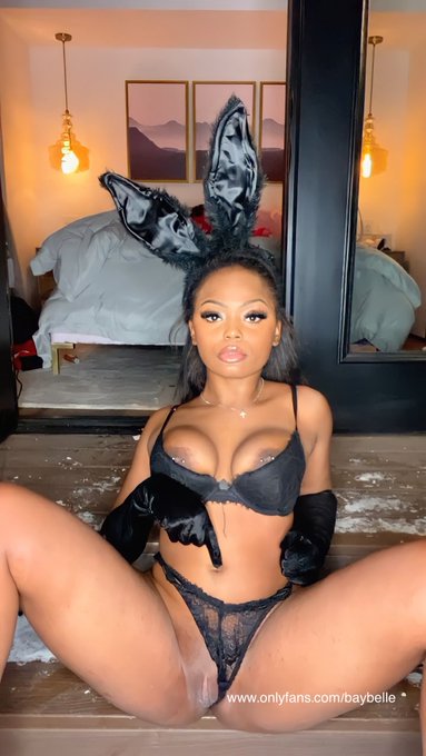 this is how a snow bunny is supposed to look https://t.co/UjeOdOuh2c