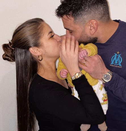 youngpeople_off's tweet photo. Kamila et Noré (#SS11/#MELAA), en compagnie de leur fils Kenan. 👶💕
@KamilaOfficiel https://t.co/fEjLf94KWD