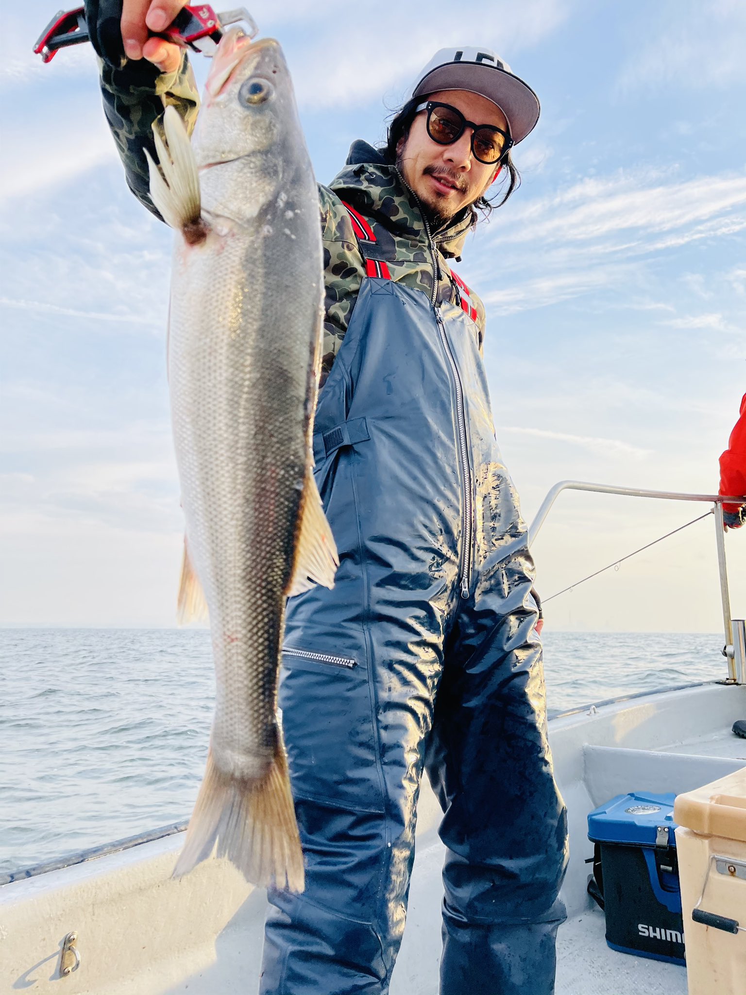 Love Fish Market 初のボートでシーバス 最高ですね Bullmari Lovefishmarket Lfm ラブフィッシュマーケット 東京湾 シーバス ボートシーバス 釣りファッション 釣りコーデ 釣りおしゃれ 釣り 釣り好き 釣り好きな人と繋がりたい フォロー Love Fish Market 初のボートでシーバス 最高ですね Bullmari Lovefishmarket Lfm ラブフィッシュマーケット 東京湾 シーバス ボートシーバス 釣りファッション 釣りコーデ 釣りおしゃれ 釣り 釣り好き 釣り好きな人と繋がりたい フォロー