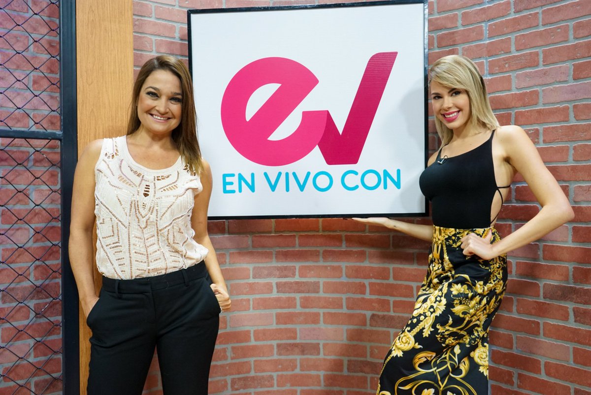 EnVivoCon's tweet photo. "Siempre muestra tu mejor sonrisa, ella será siempre tu mejor embajadora".😁😄

¡Feliz martes!
#tv #Entretenimiento https://t.co/22lW389wfD
