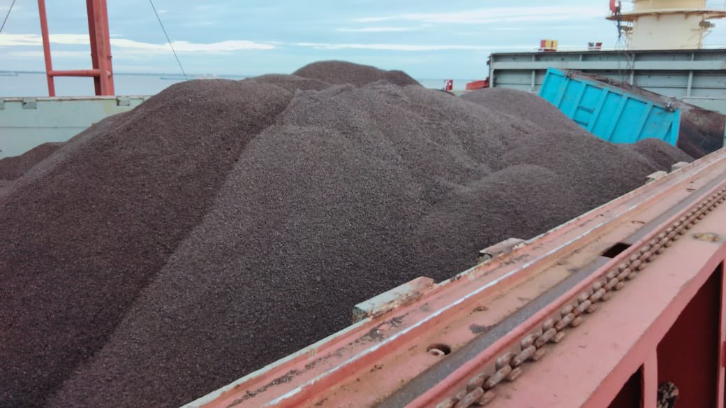 Dave_aritonang's tweet image. Hold No1 &amp;amp; Hold No2
mission almost complete
MV. CSC RUI HAI - Dumai Port 
Loading #palmkernelshell 10.200MTs

PT. Berkah Permata Samudera (BPS)
2021.01.13