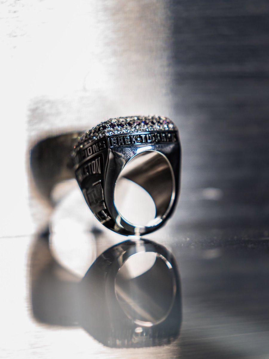TarletonFB's tweet photo. 💍 A Beautiful Sight 💍 https://t.co/9GH8BfHF8U