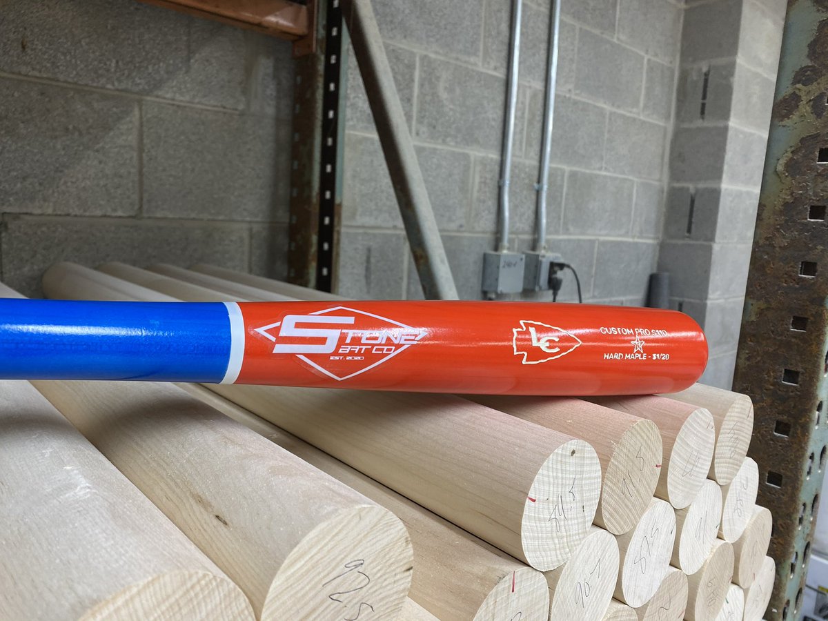 StoneBatCo's tweet image. Blue and Orange looking nicee!🔥