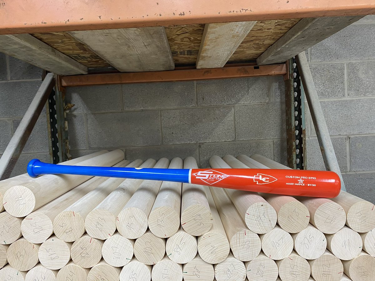 StoneBatCo's tweet image. Blue and Orange looking nicee!🔥