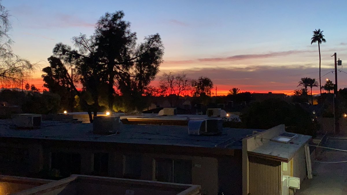 kstonezone's tweet photo. #phoenixsunset #phxsunset #arizonasunset #azsunset https://t.co/0QduMe4k5F