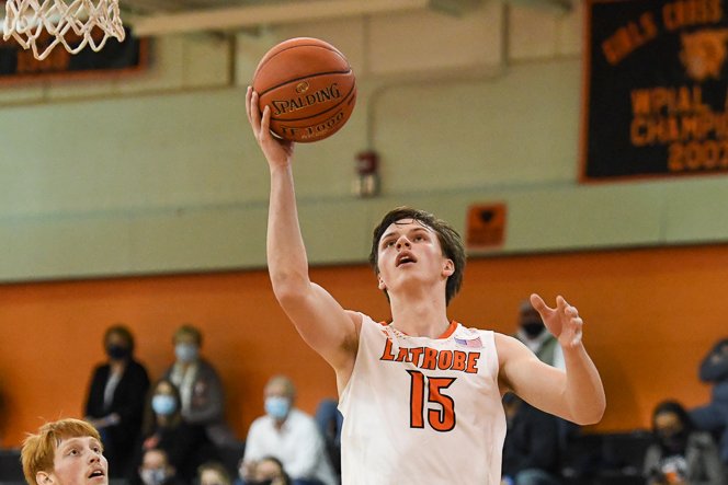westernpasports's tweet photo. 🏀.@LatrobeHoops tops @McKeesportArea 76-60 in home opener.
LBE: @NewillFrank (25) @landonbutler04 (19) @rsickenberger2 (14).
MCK: @BrisonKisan (17) @robbie2xx (14) Traverese Rowe (12).
Many more pics and game recap on our blog >> https://t.co/Gg89eKKTAg. @GLCATATHLETICS https://t.co/vubSP1kOvu