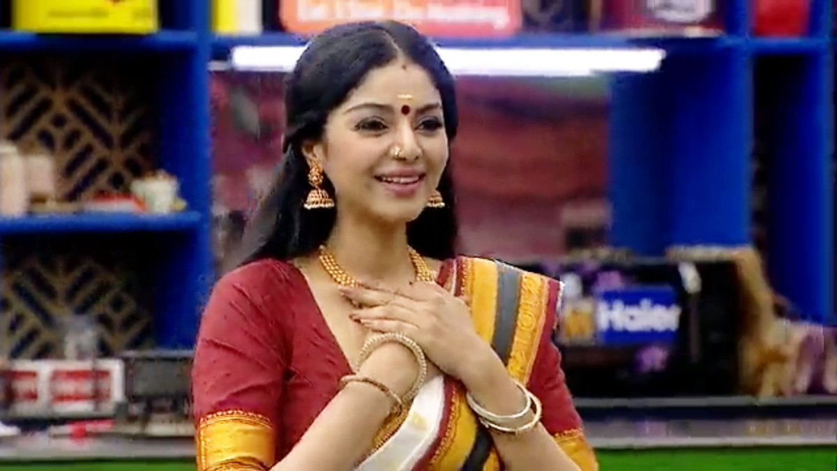 tamilbender's tweet photo. (2/3)
#Sanam
#SanamIsBackInBB 
#BiggBossTamil4 https://t.co/QFh1VqGxvO
